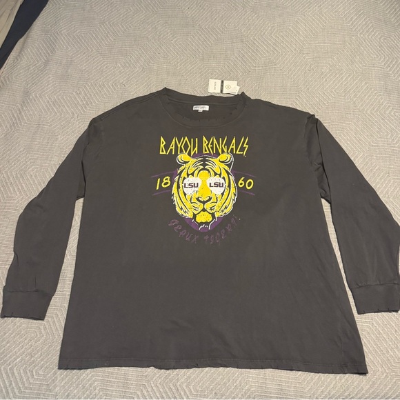 The Bayou Bengals Vintage Long Sleeve - Picture 2 of 3